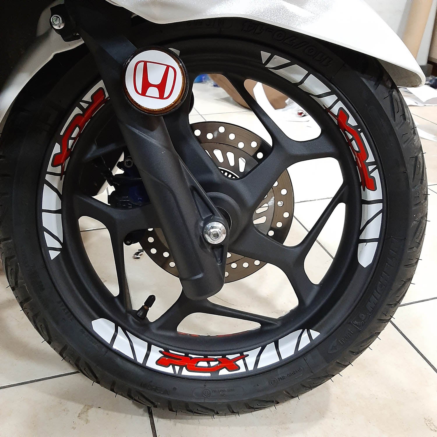 Honda PCX Tasarımlı Jant Şeridi