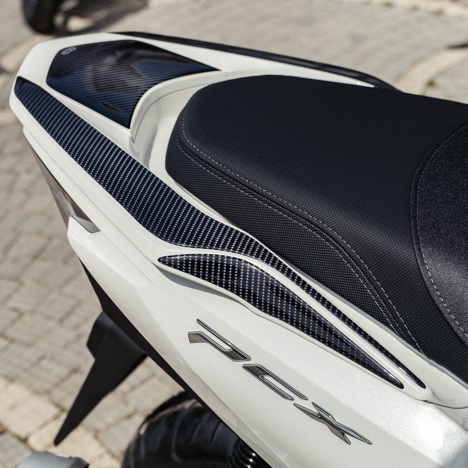 Honda PCX Karbon Tasarımlı Tank Pad Set (2025) #set_tank pad set