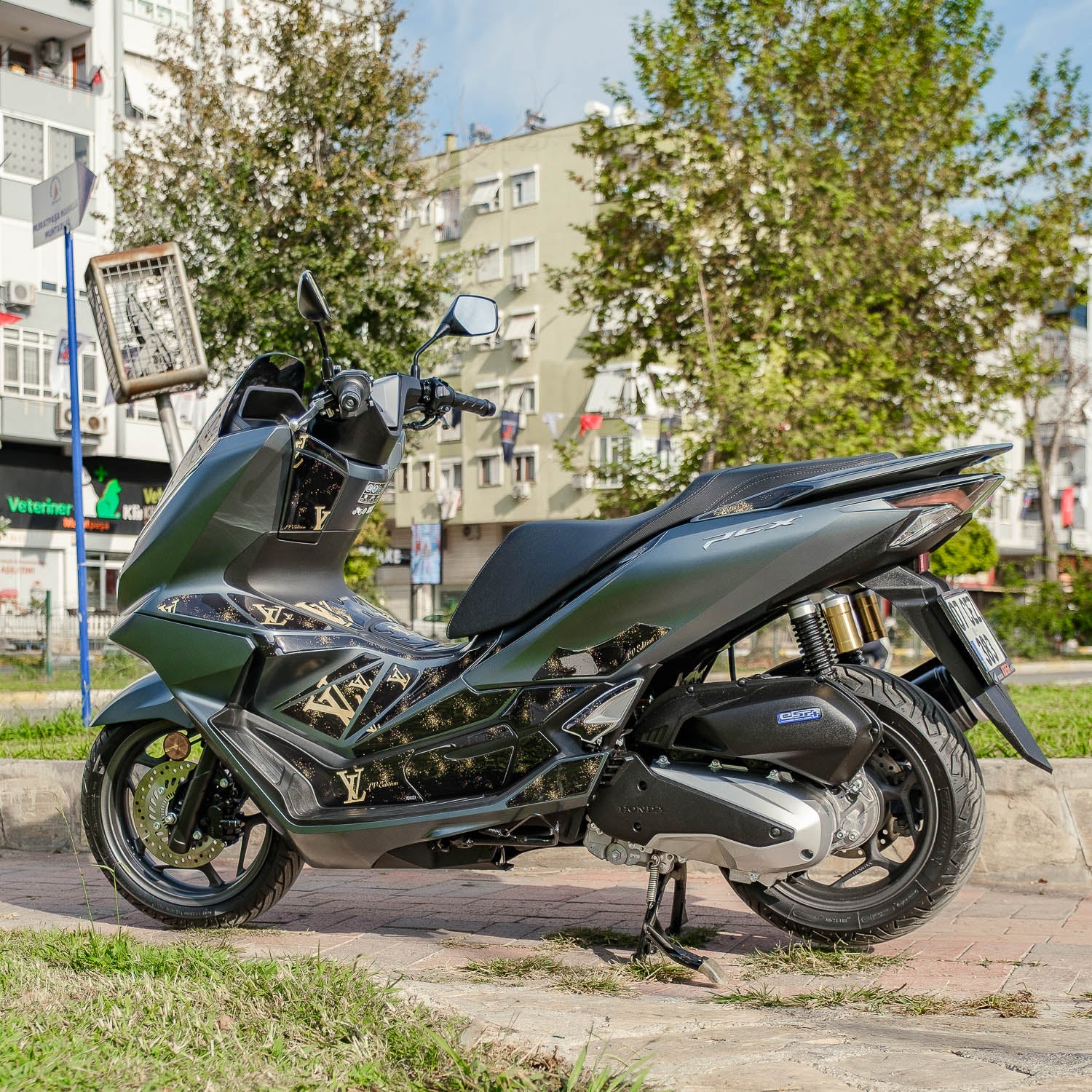 Honda PCX LV Tasarımlı Tank Pad Set (2025-2026)