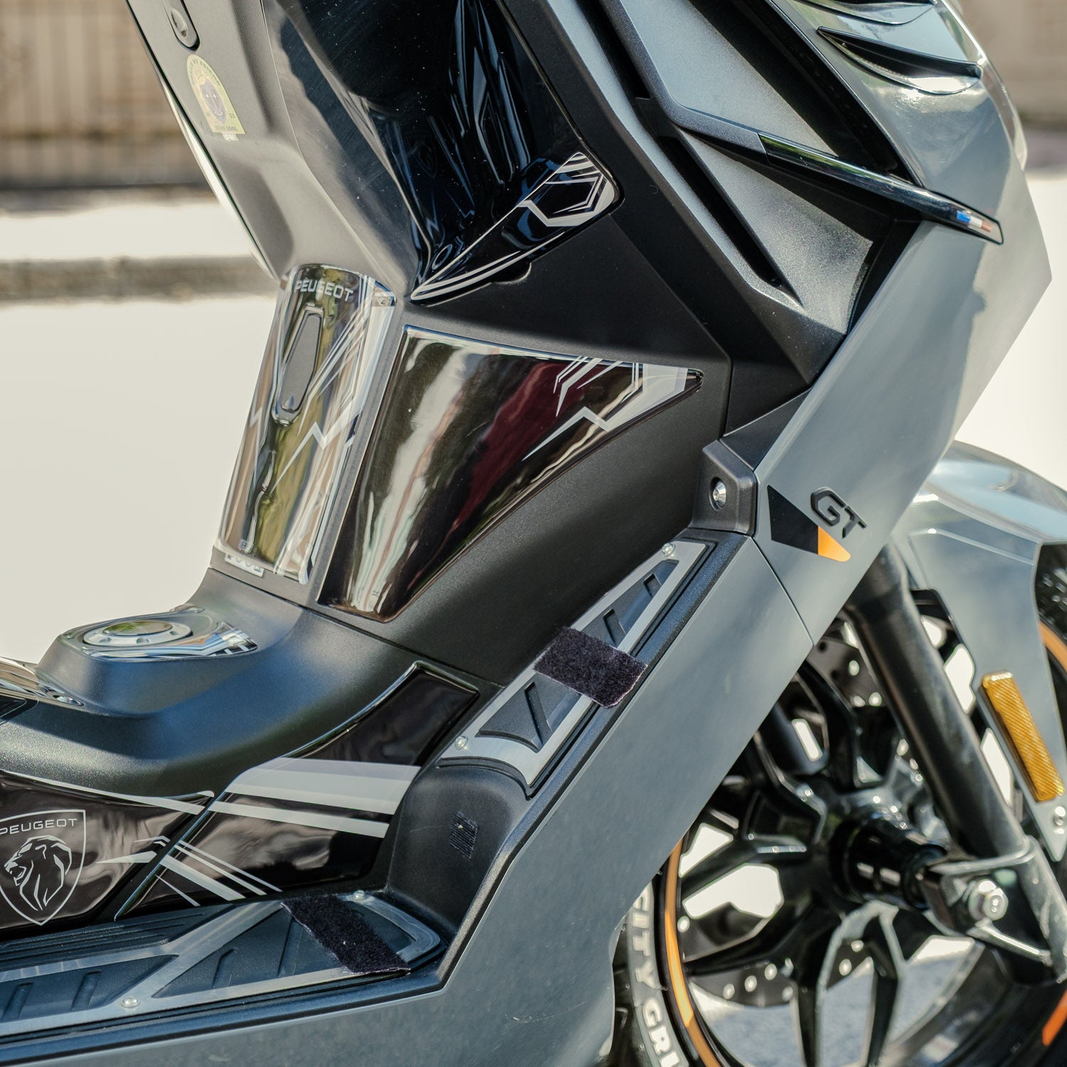 Peugeot Pulsion 125 Grey Line Tank Pad Seti (2023-2025)