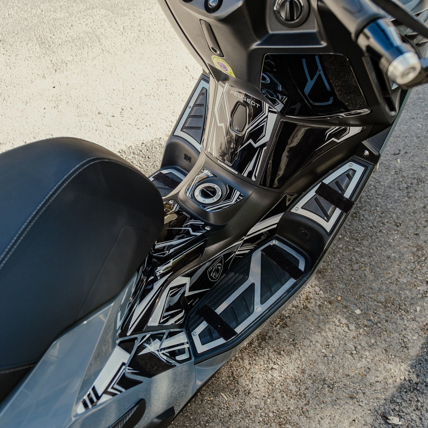 Peugeot Pulsion 125 Grey Line Tank Pad Seti (2023-2025)