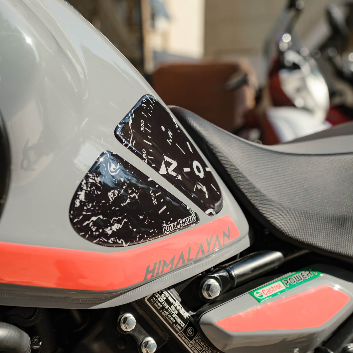Royal Enfield Himalayan 450 Compass Tank Pad Set (2024)