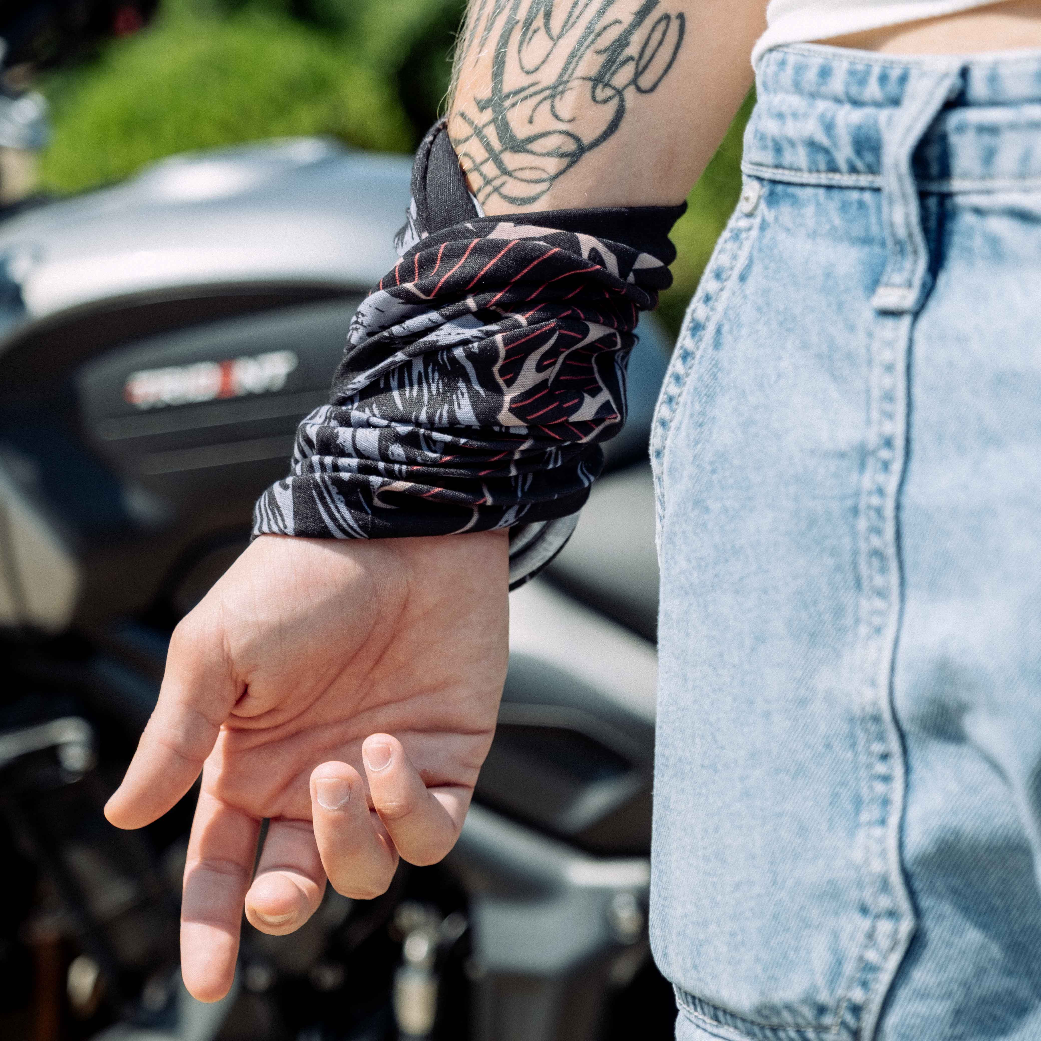 Scarlet Wing Desenli Buff Bandana