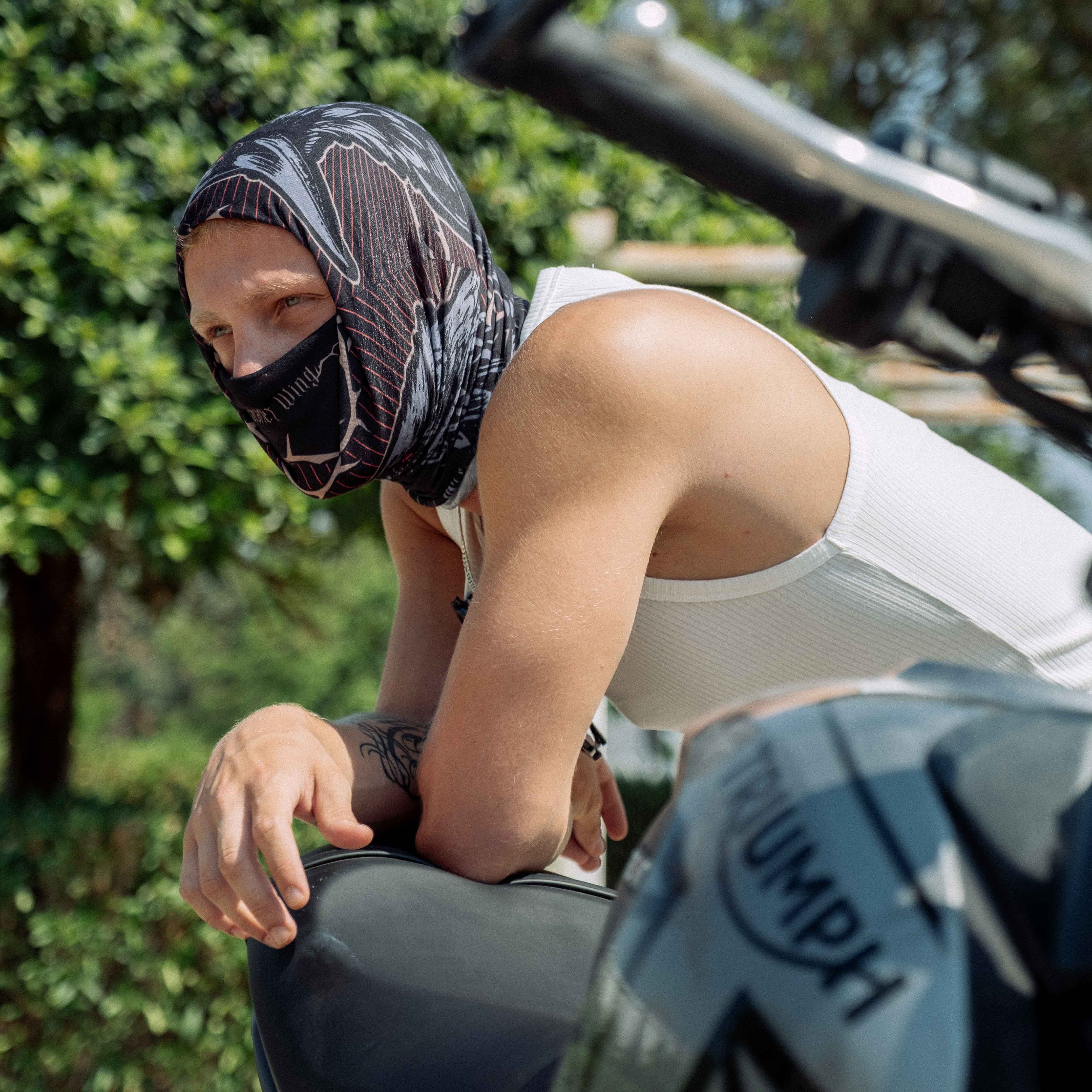 Scarlet Wing Desenli Buff Bandana