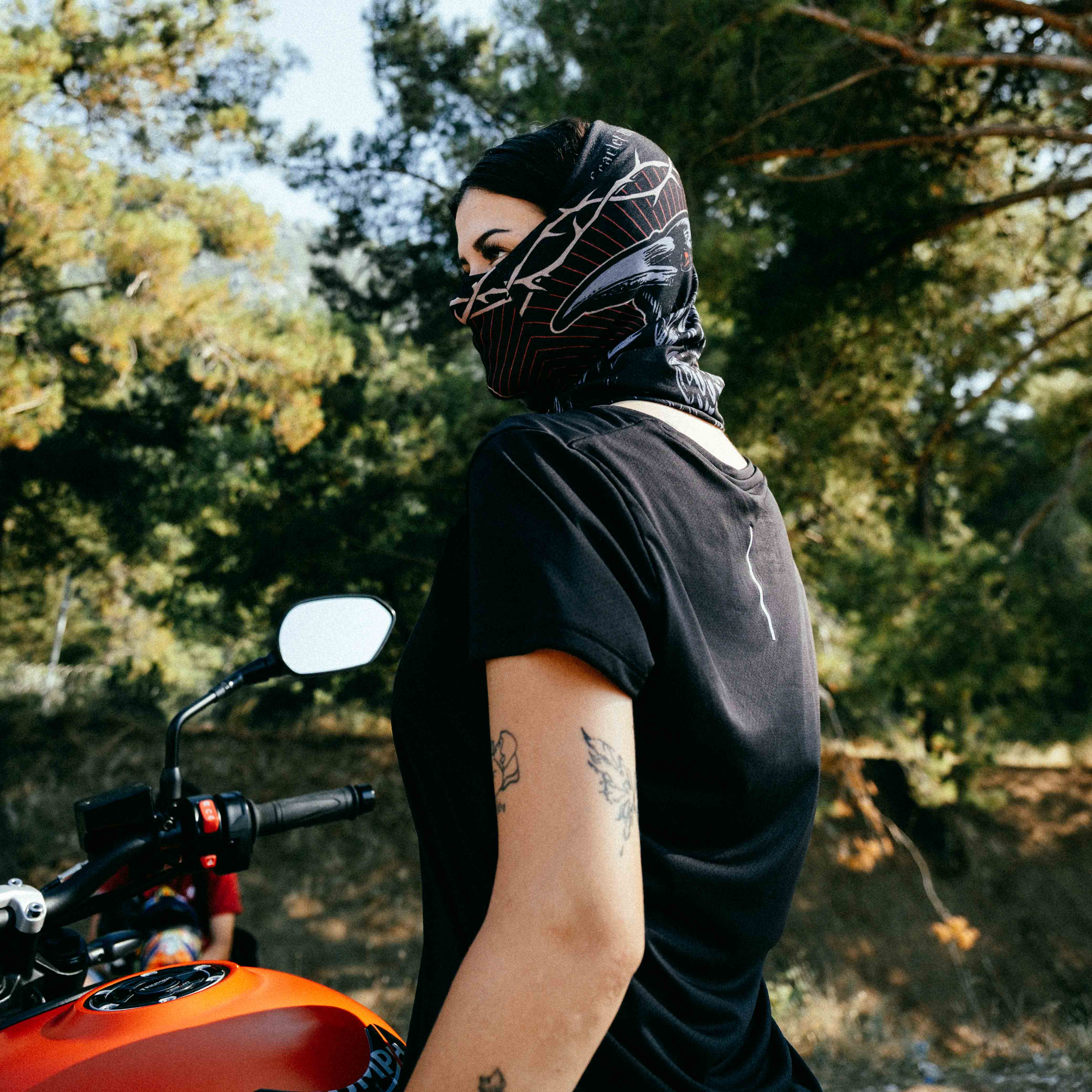Scarlet Wing Desenli Buff Bandana