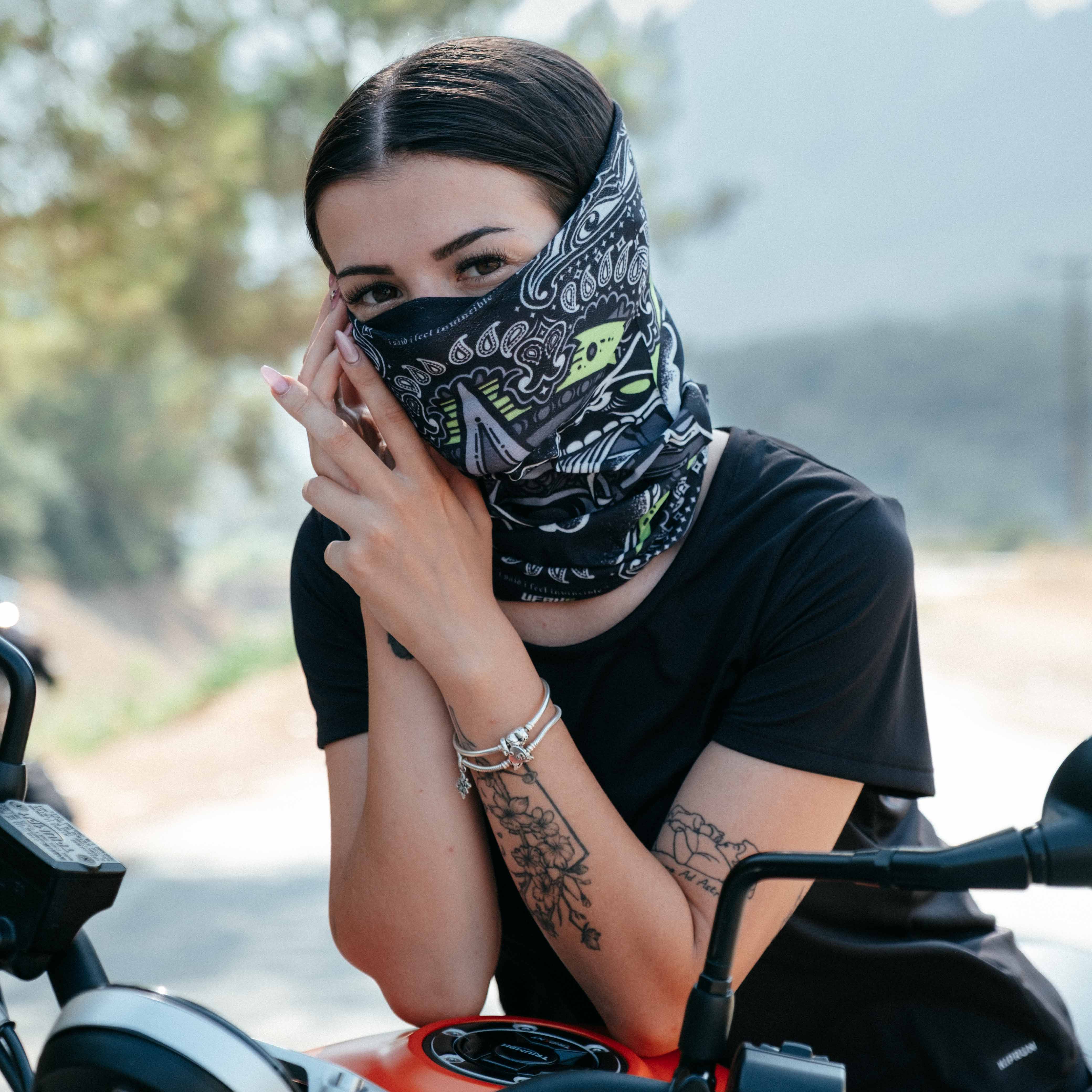 Snakebite Desenli Buff Bandana