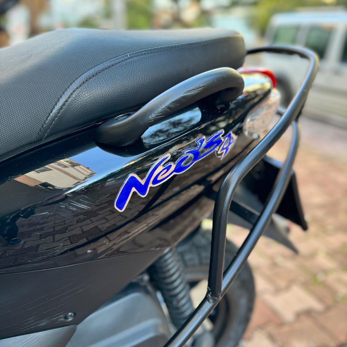 Yamaha Neo's 4 Sticker