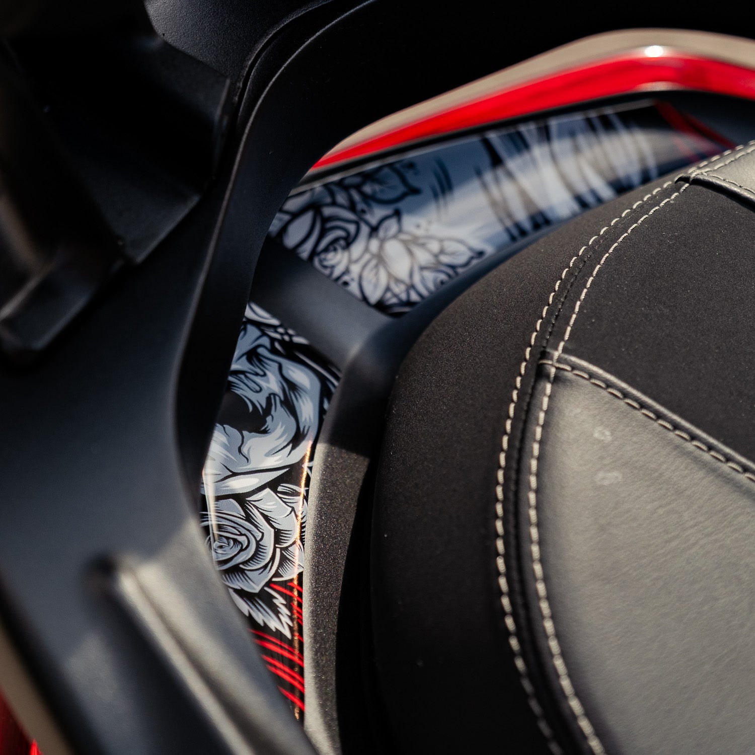 Yamaha XMAX Shadow Queen Tank Pad Set (2023-2025)