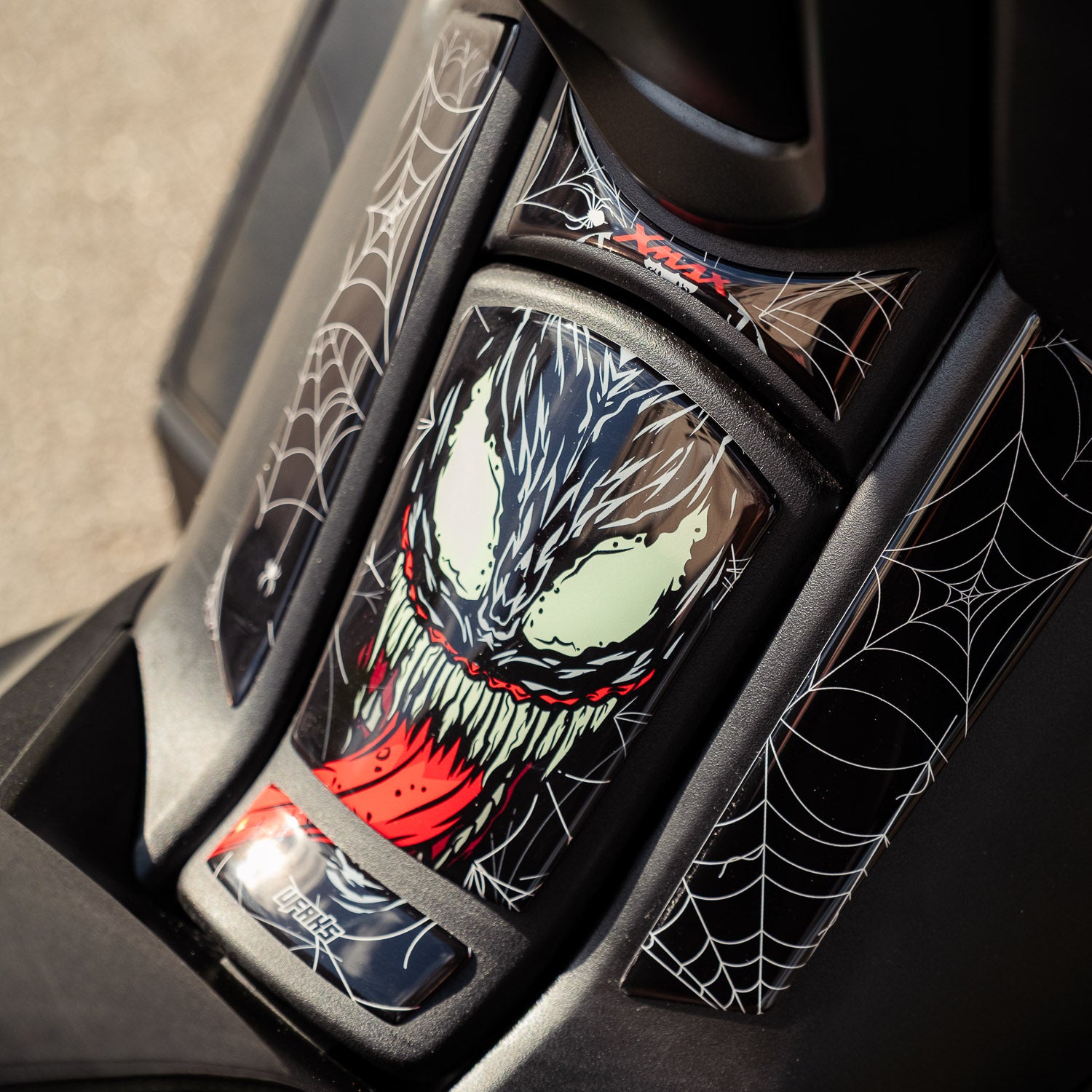 Yamaha XMAX Venom Tank Pad Set (2023-2025)