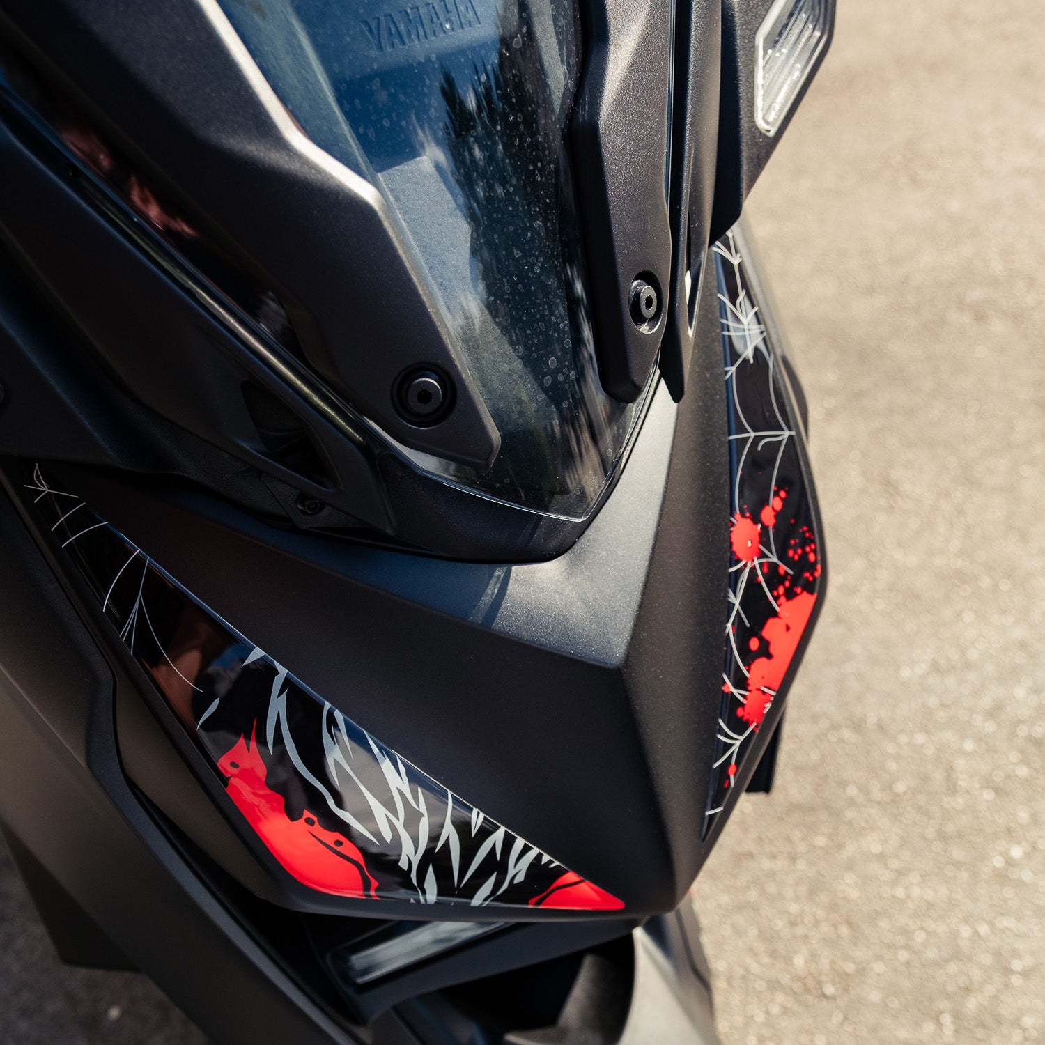 Yamaha XMAX Venom Tank Pad Set (2023-2025)