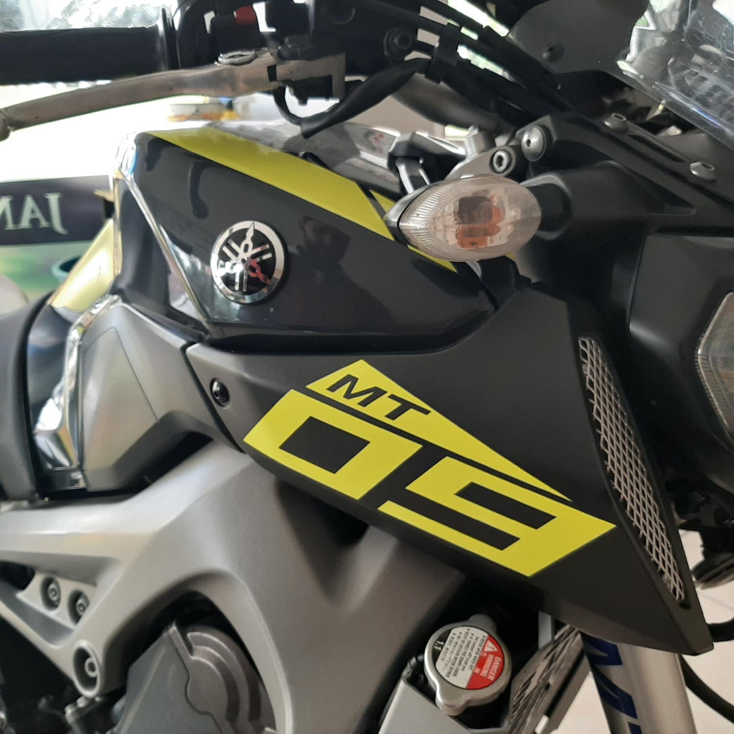 Yamaha MT-09 Sticker (2 Adet)