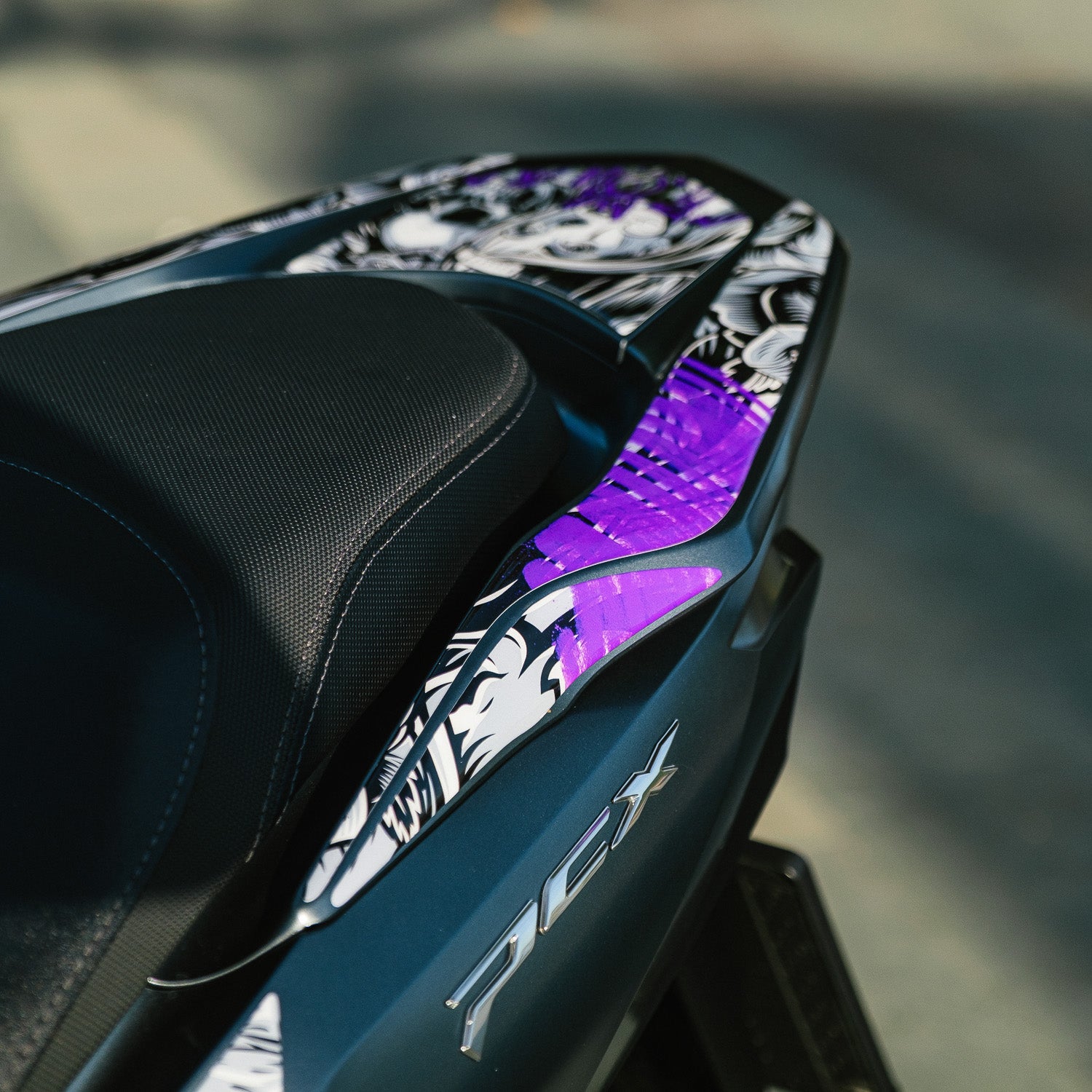 Honda PCX Barrio Divas Tank Pad Set (2025)