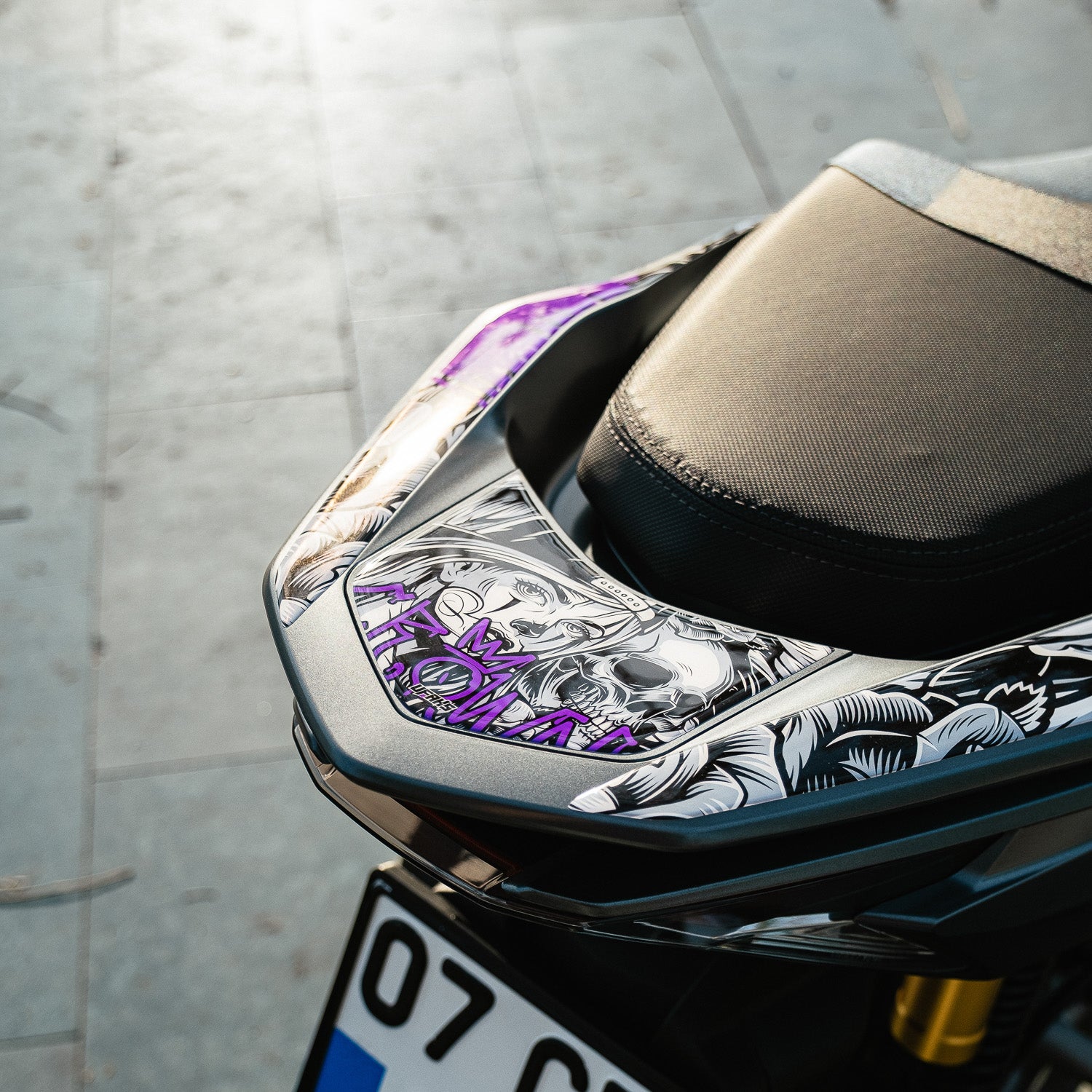 Honda PCX Barrio Divas Tank Pad Set (2025)