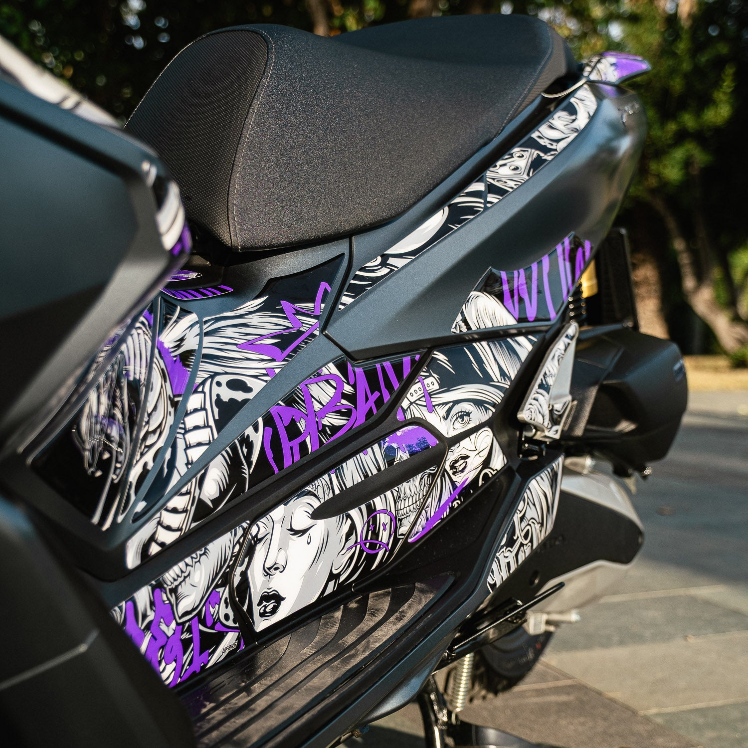 Honda PCX Barrio Divas Tank Pad Set (2025)