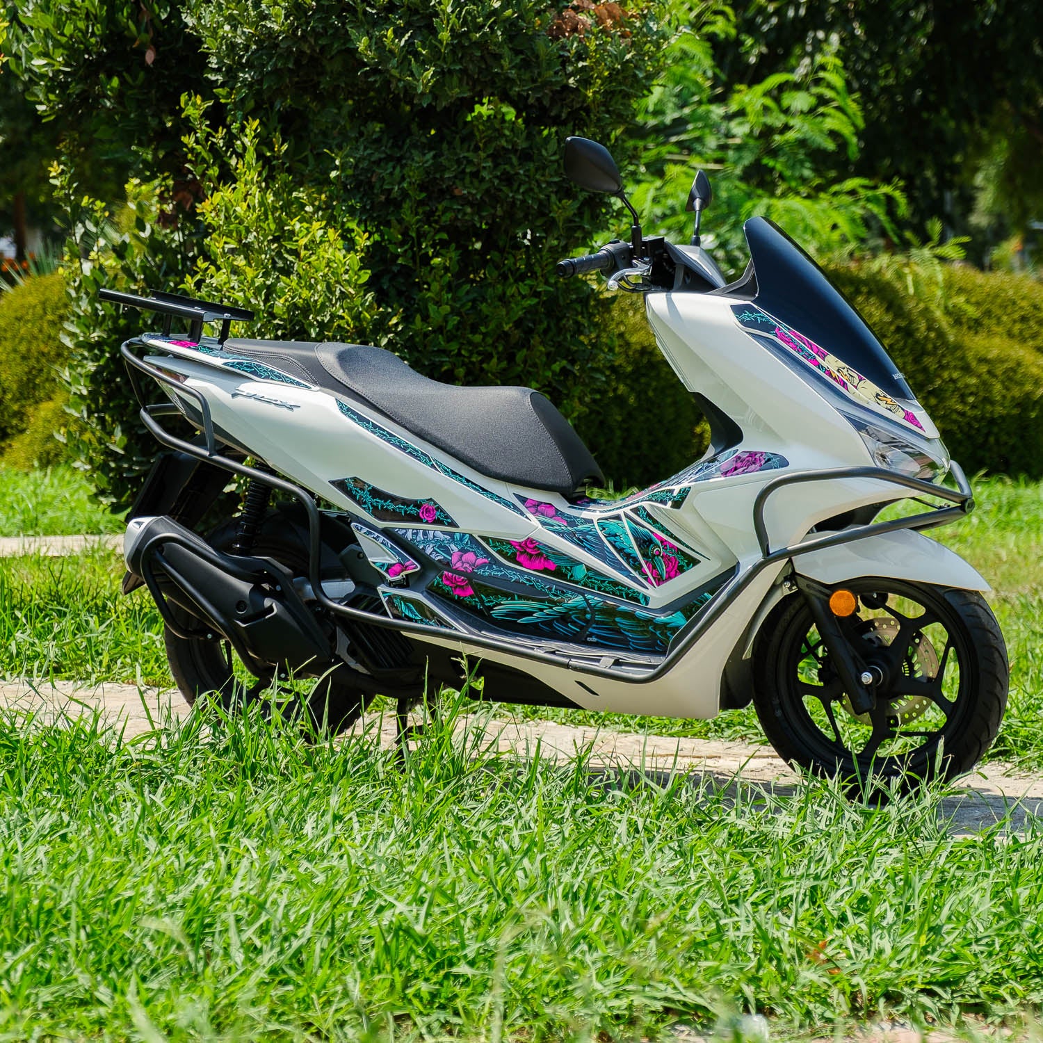 Honda PCX Raven & Rose Tank Pad Set (2025)
