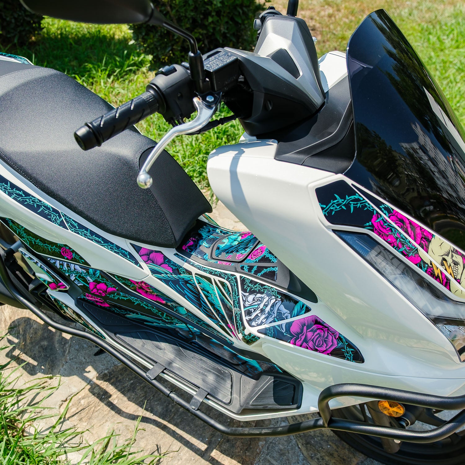 Honda PCX Raven & Rose Tank Pad Set (2025)