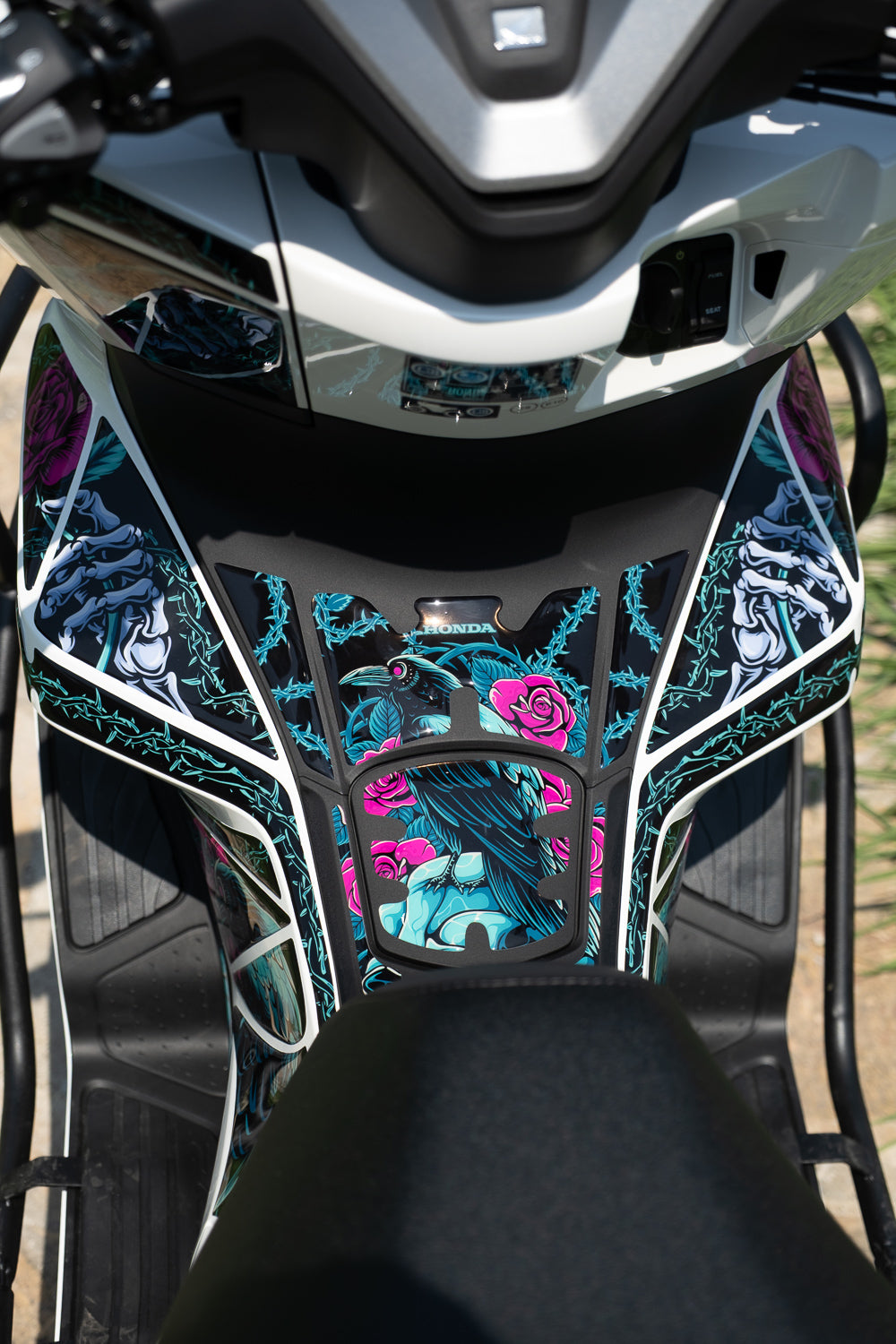 Honda PCX Raven & Rose Tank Pad Set (2025)