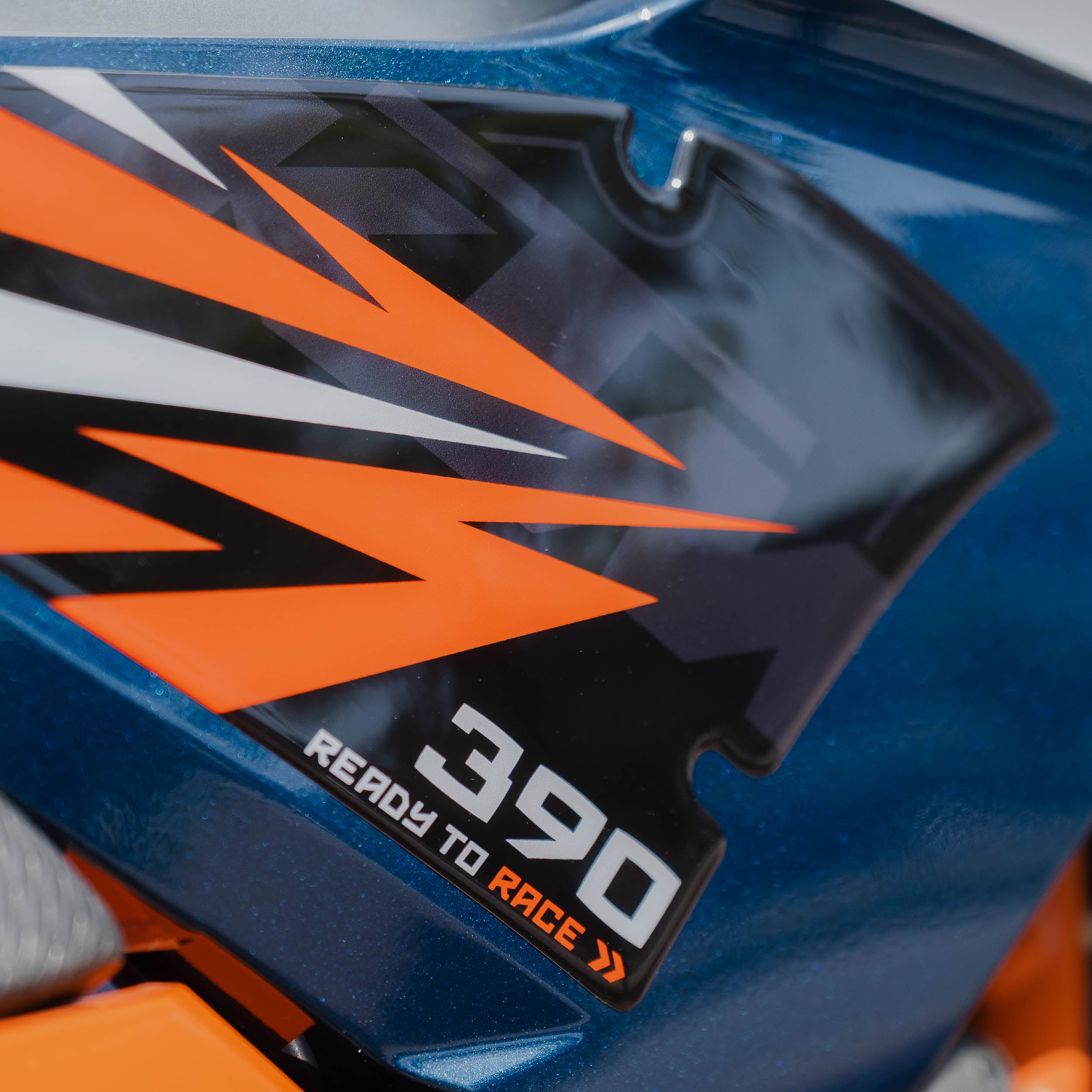 KTM 390 Duke Orange Punch Tank Pad Seti (2023-2025)