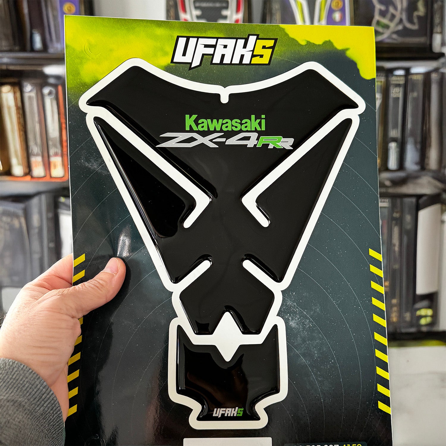 たろうページ Kawasaki Ninja ZX-4RR Siyah Tank Pad Seti (2023-2025)