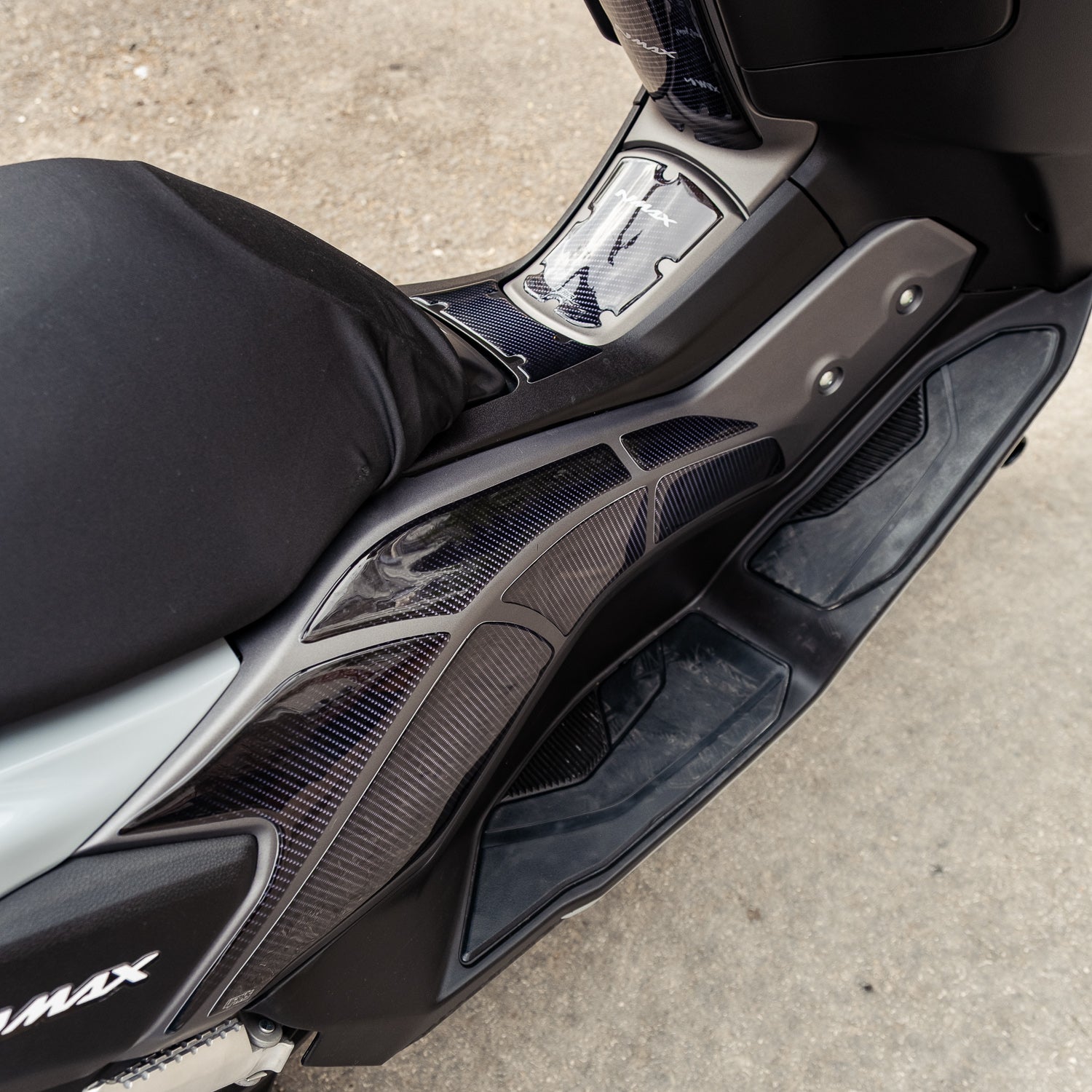 Yamaha NMAX Karbon Desenli Full Tank Pad Set (2025)